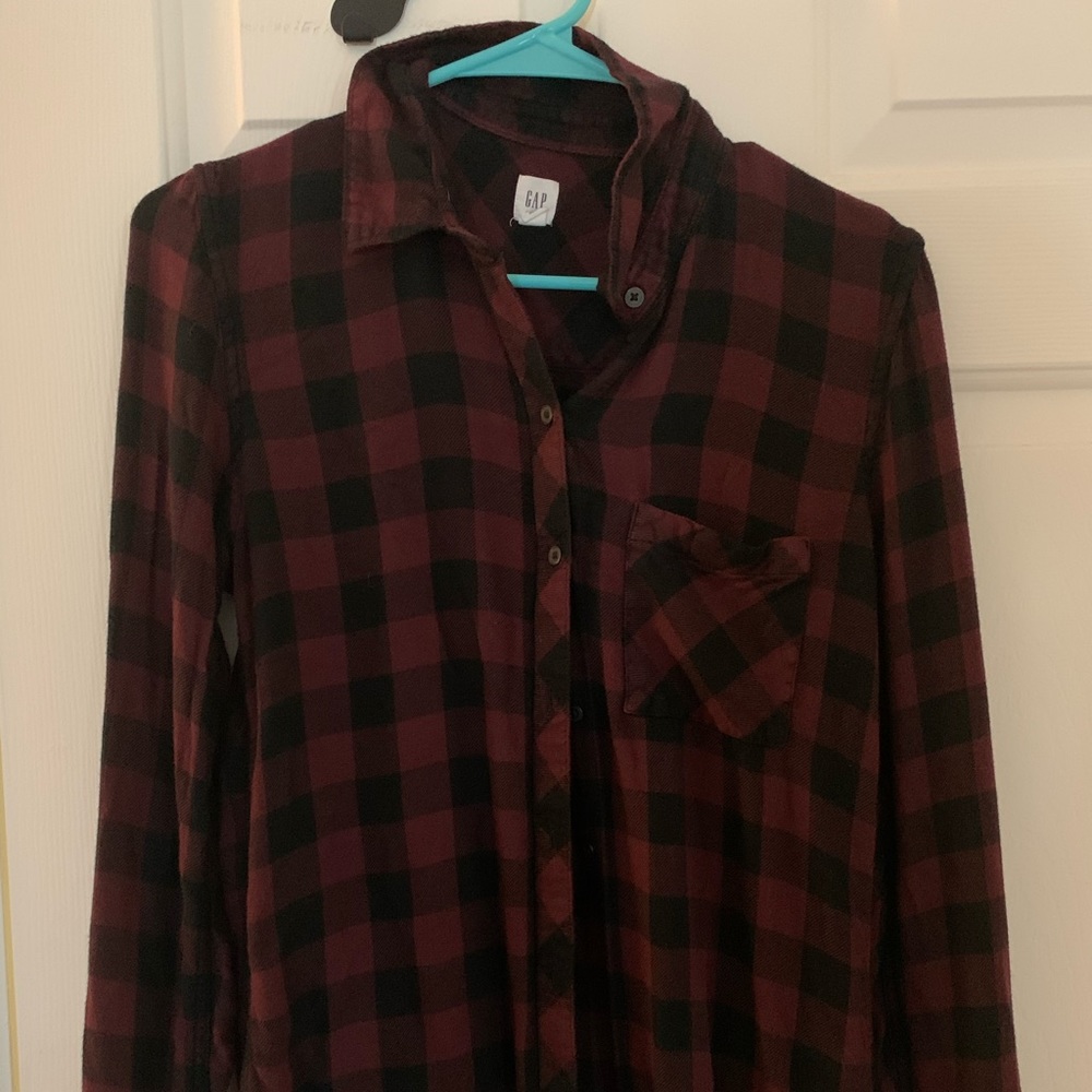 GAP Checkered Button Up - Picture 2 of 4